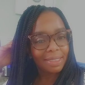 Meet your Posher, Alisha